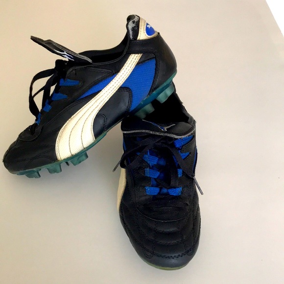 Puma Junior soccer cleats - Picture 1 of 5